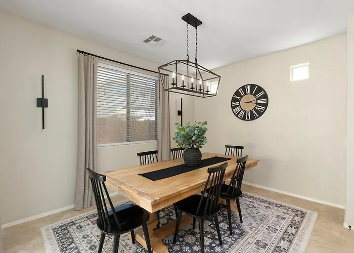 Epic Game Room, 2 Pools, Near Az Athletic Grounds Holiday home Gilbert